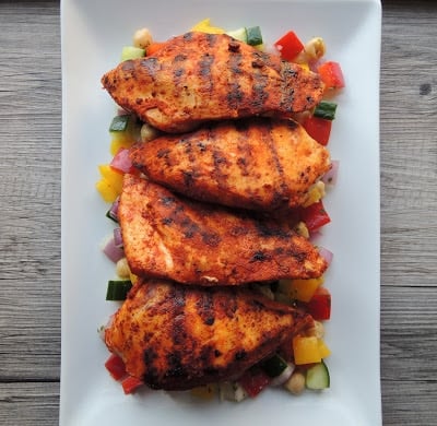 paprika-chicken-with-mediterranean-chopped-salad
