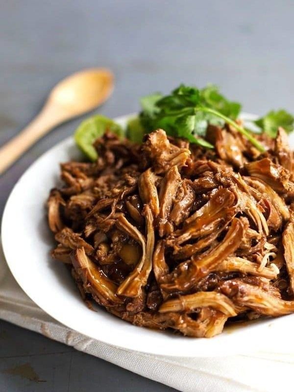 Honey Glazed Crockpot Chicken Adobo - simple pantry ingredients, hardly any hands-on time, 200 calories. | https://power-back.today