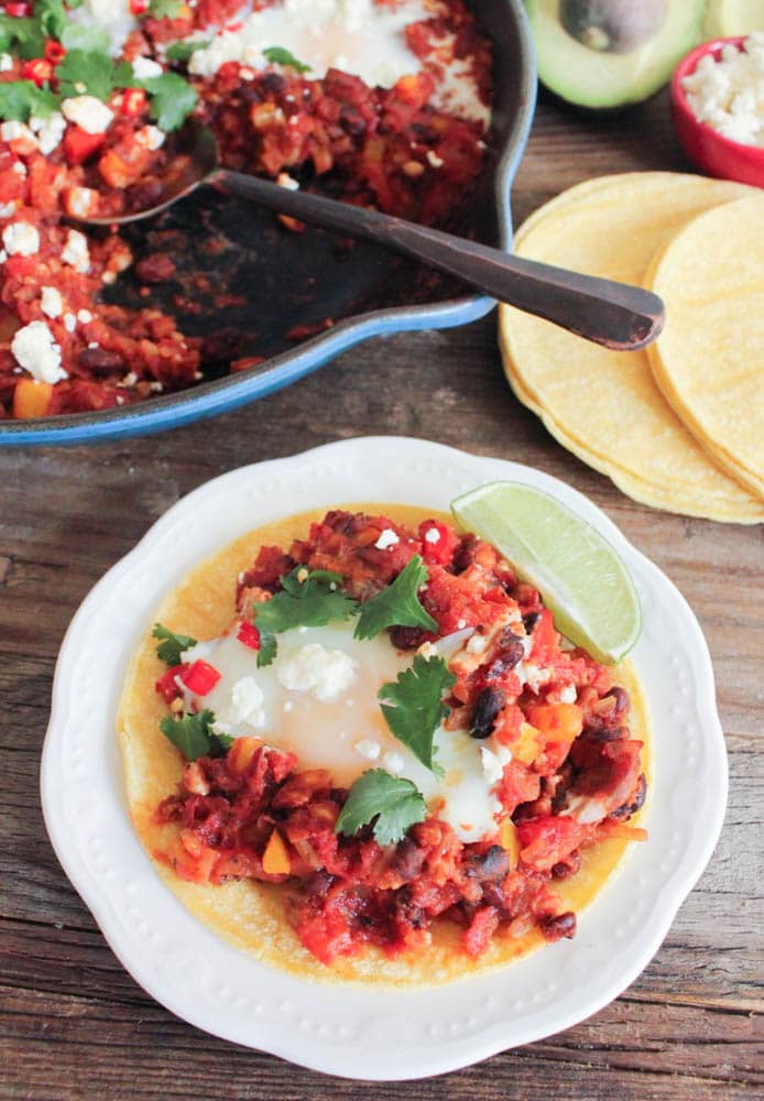 Fiesta-Baked-Eggs-with-Farro-Black-Beans-and-Chicken-Sausage-3