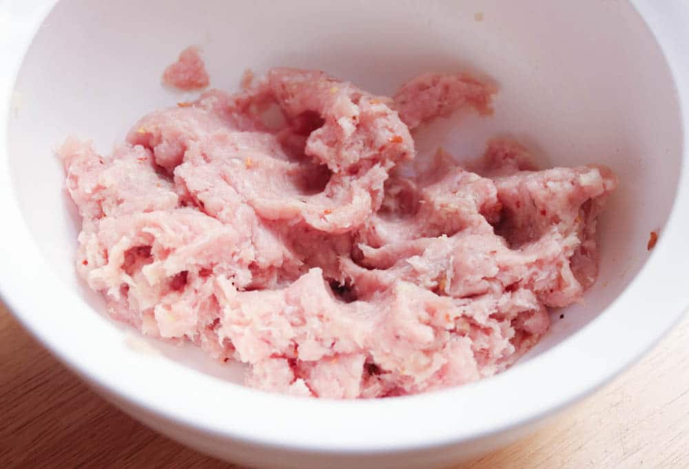 Brown-Rice-Noodle-Soup-With-Spicy-Pork-and-Kale-Step-2