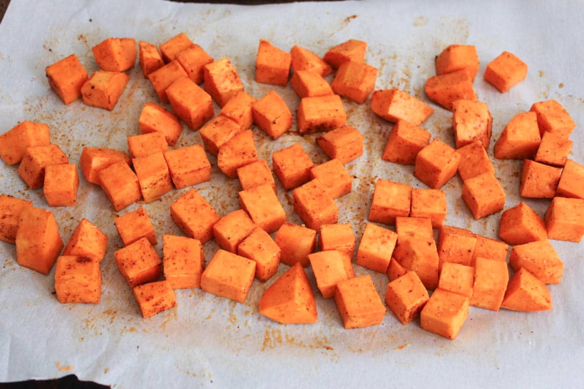 Vegan-Sweet-Potato-Burrito-Bowls-with-Summer-Vegetables-and-Quinoa-step-2