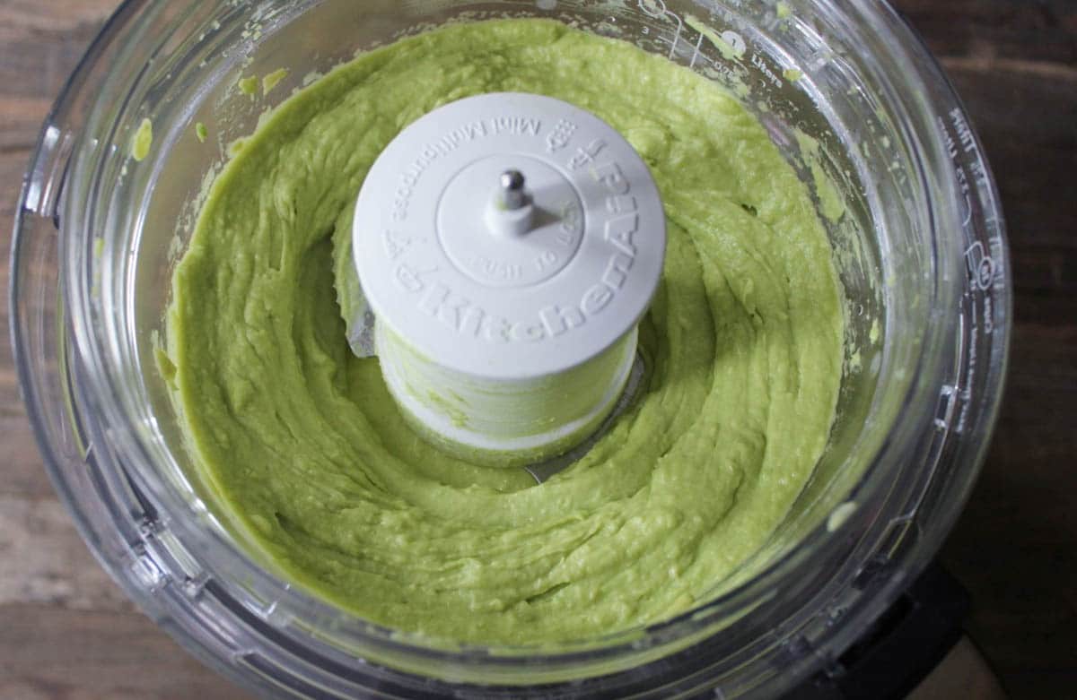 Vegan-Chocolate-Avocado-Pudding-with-Chia-Seeds-Step-2