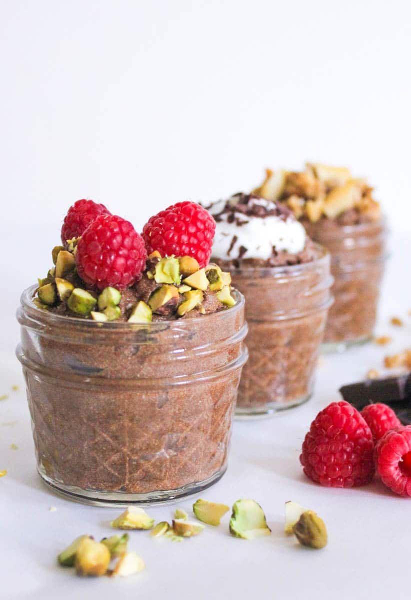 Vegan-Chocolate-Avocado-Pudding-with-Chia-Seeds