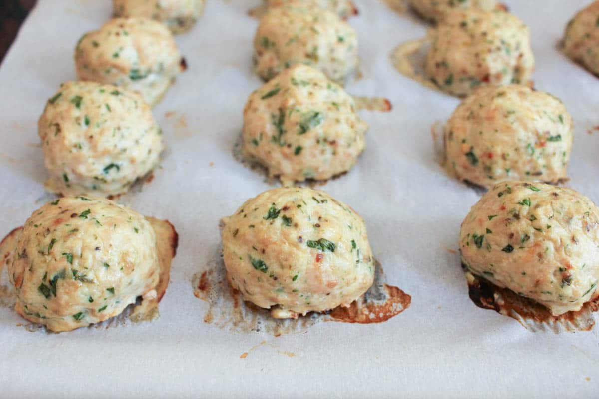 gluten-free-chicken-and-ricotta-meatballs-with-sun-dried-tomato-sauce-step-6