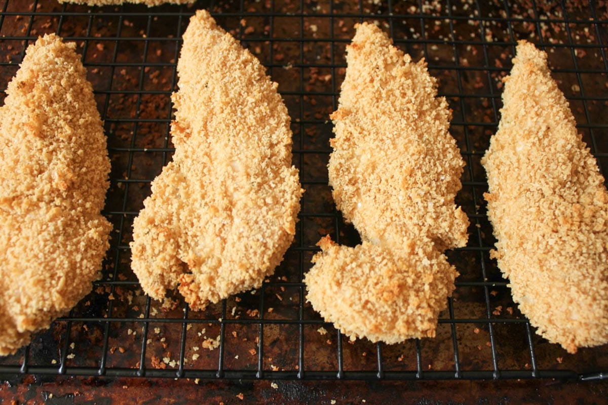 healthy-baked-buffalo-chicken-tenders-with-yogurt-ranch-dressing-step-7