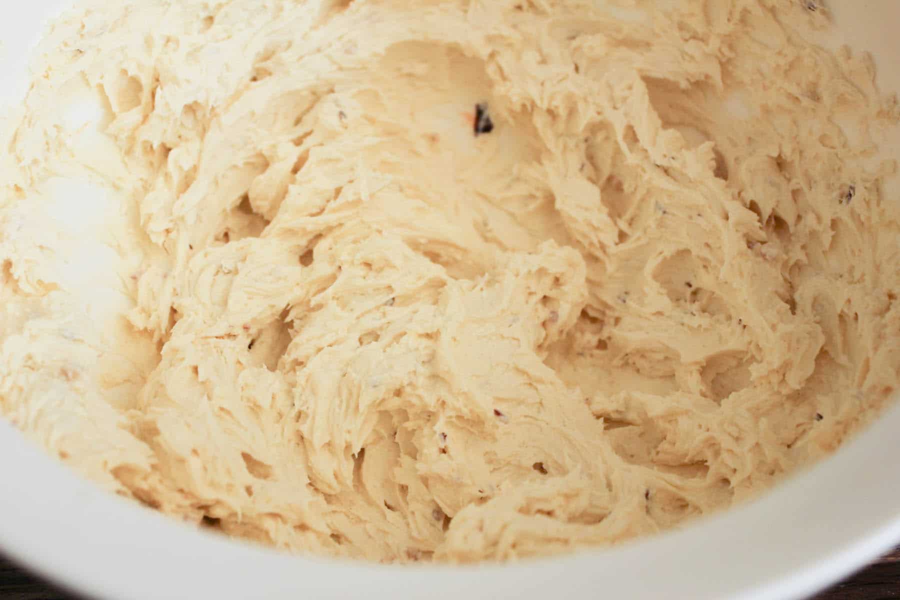 beef-tenderloin-crostini-with-whipped-goat-cheese-and-pesto-step-7