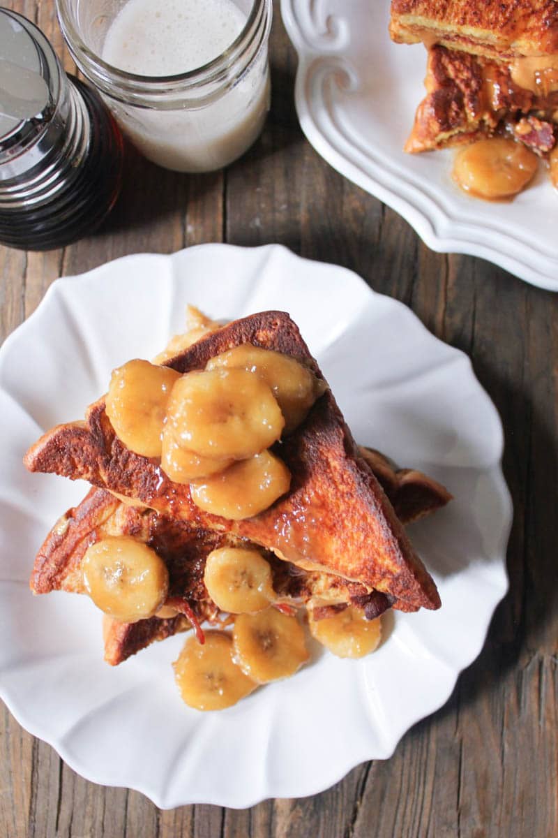 peanut-butter-and-bacon-stuffed-french-toast-with-caramelized-bananas-9