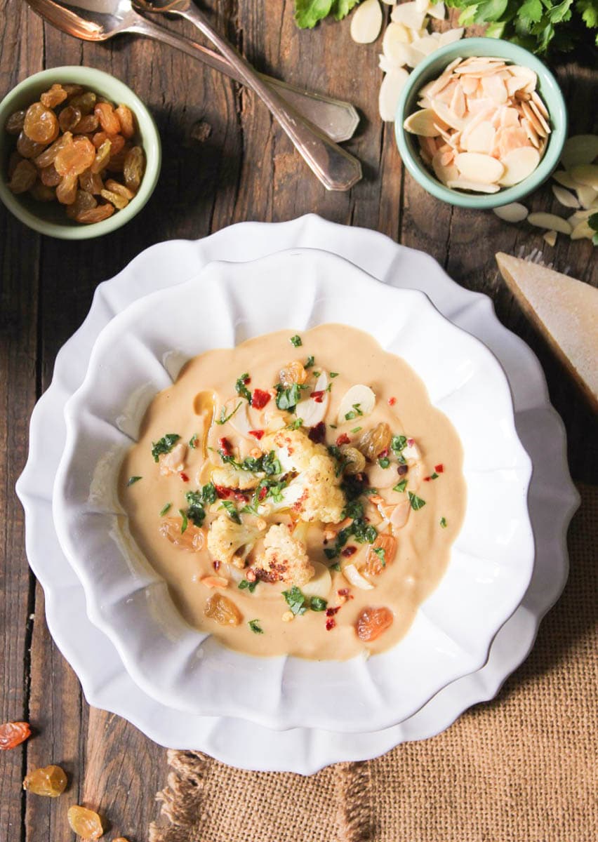 roasted-cauliflower-soup-with-parmesan-toasted-almonds-golden-raisins-4