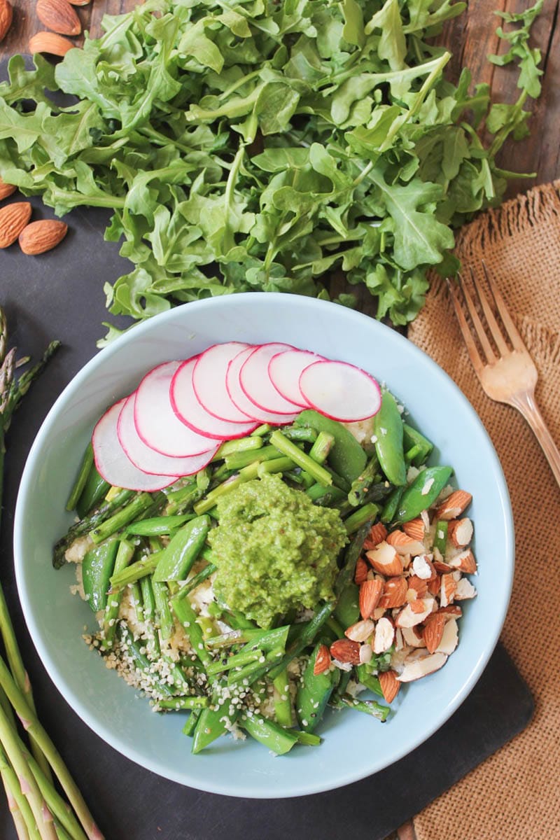 vegan-cauliflower-rice-bowl-with-arugula-pesto-3