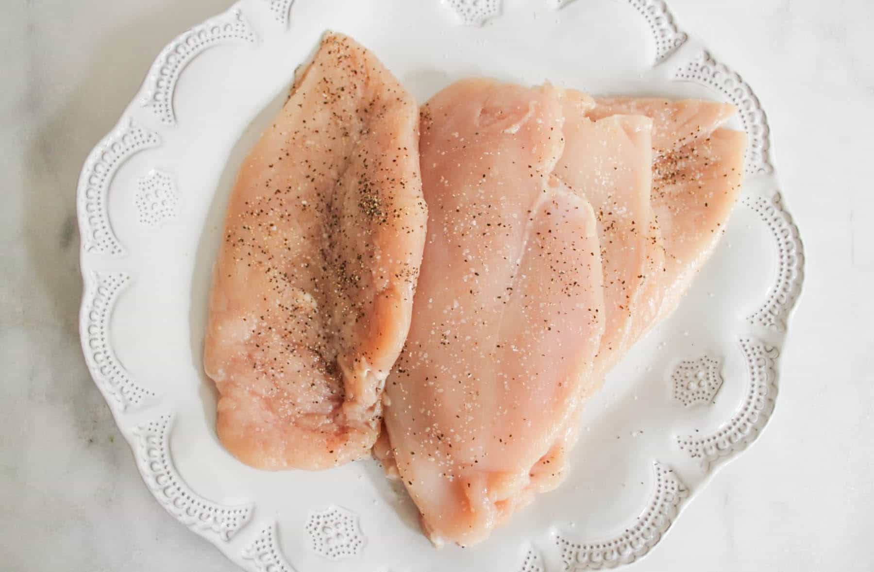 Open-Face-Barbecue-Chicken-Club-with-Guacamole-and-Bacon-step-3