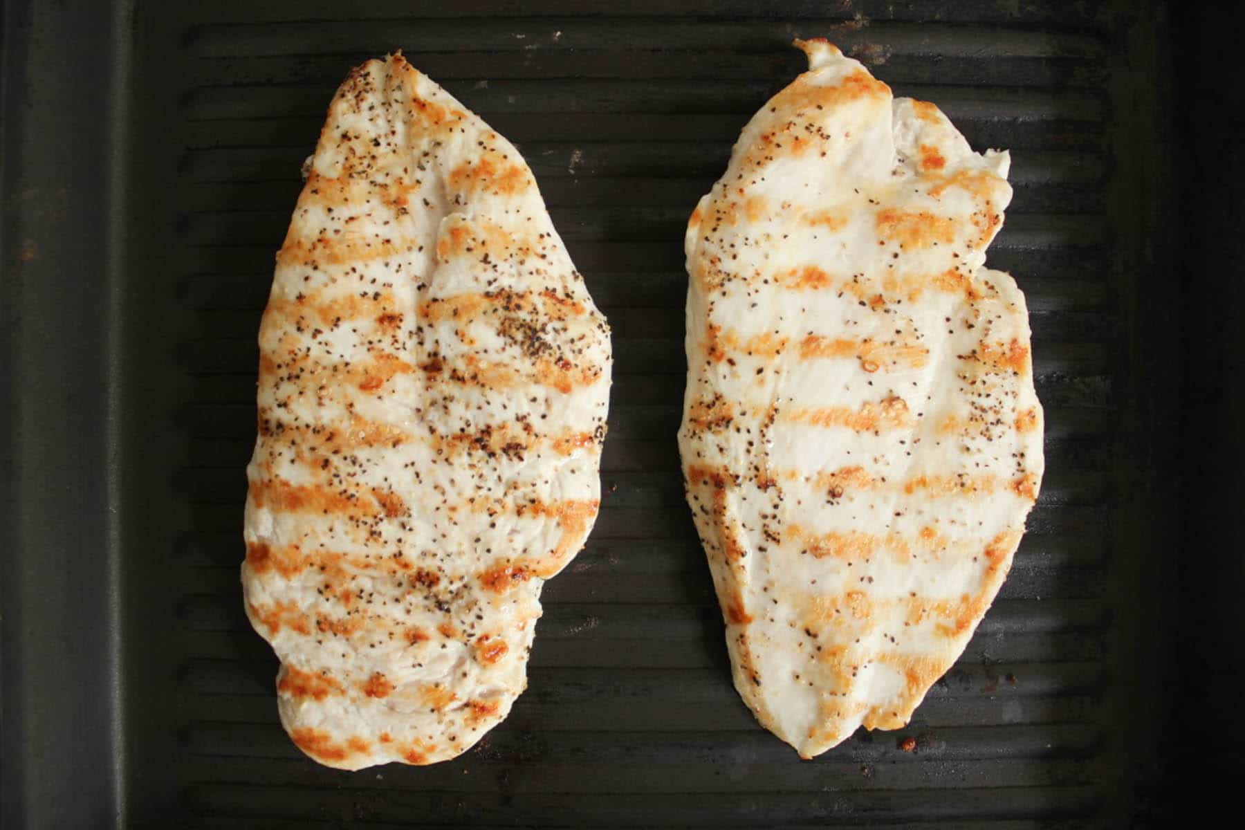 Open-Face-Barbecue-Chicken-Club-with-Guacamole-and-Bacon-step-4