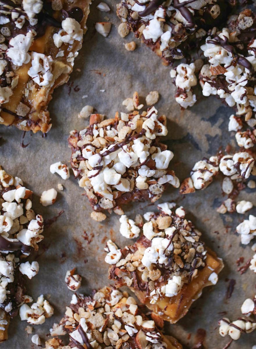 Fully-Loaded-Toffee-Saltines-3