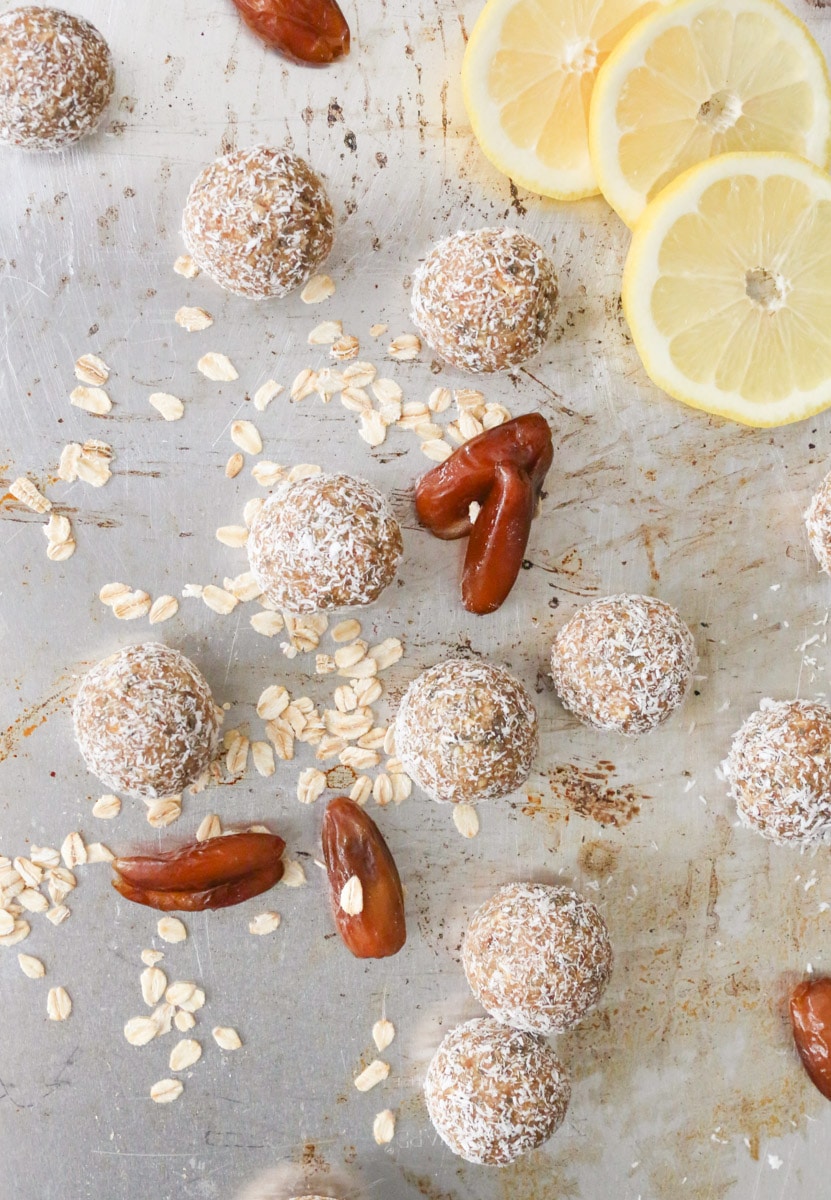 Vegan-Lemon-Coconut-Energy-Bites-3