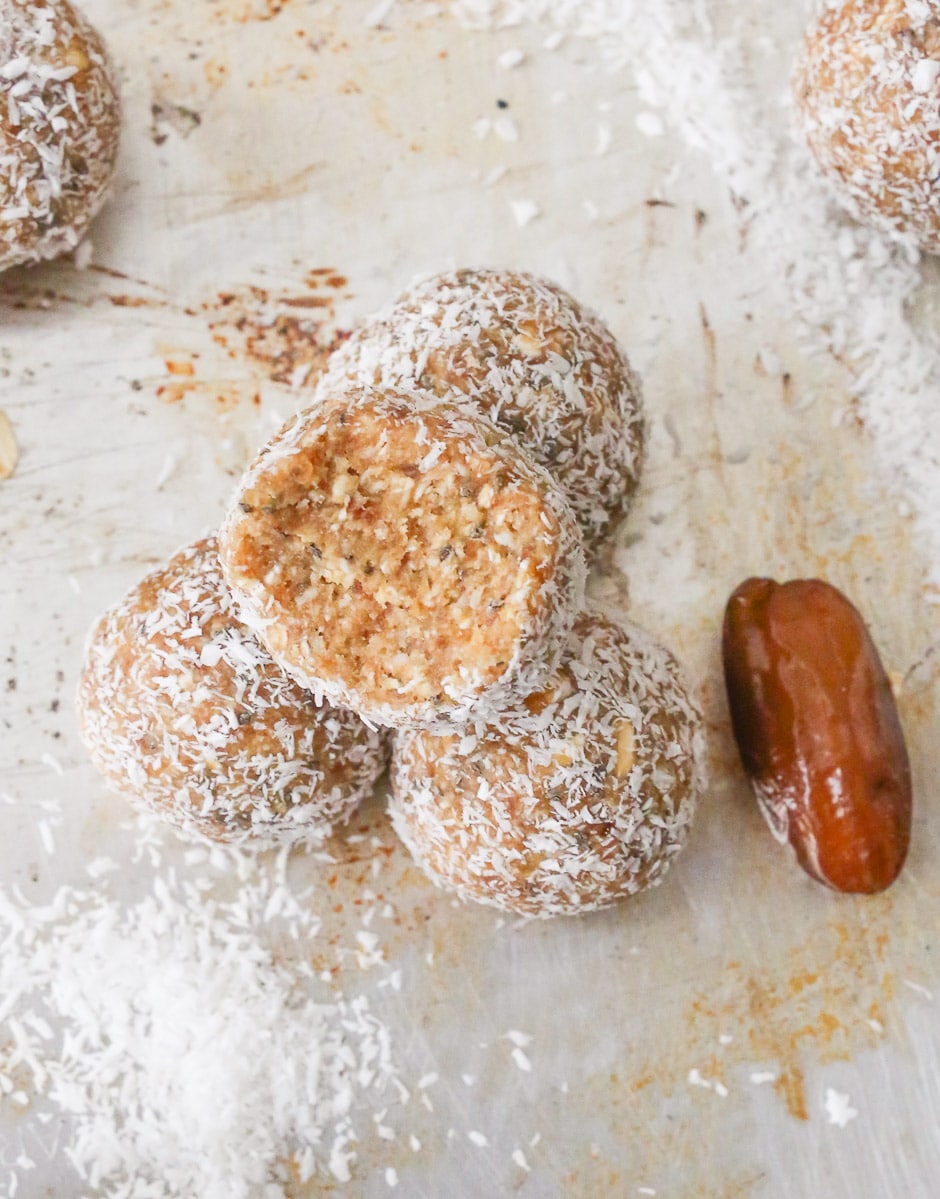 Vegan-Lemon-Coconut-Energy-Bites-5