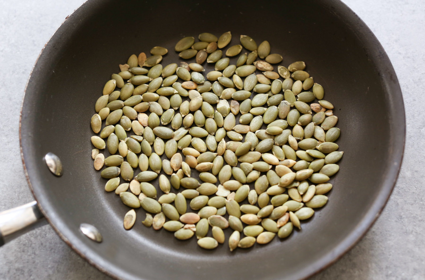 vegan-pumpkin-spice-latte-overnight-oats-with-maple-pepitas-step-4