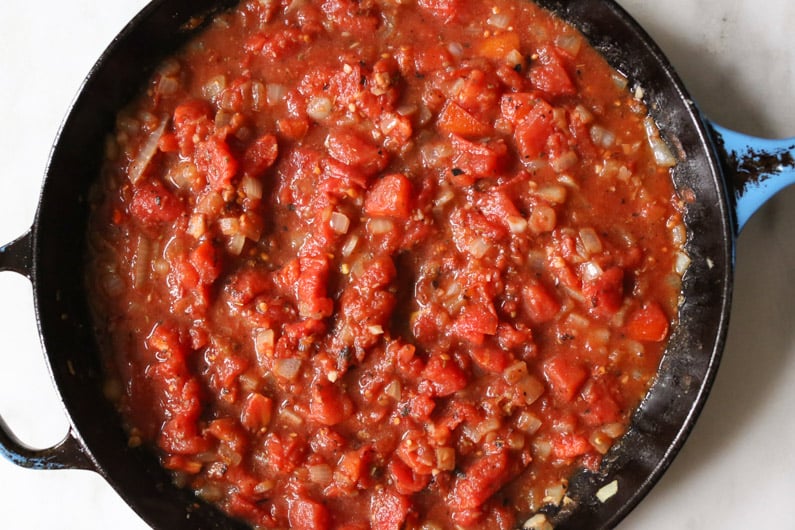 braised-chicken-thighs-with-spinach-white-beans-step-4