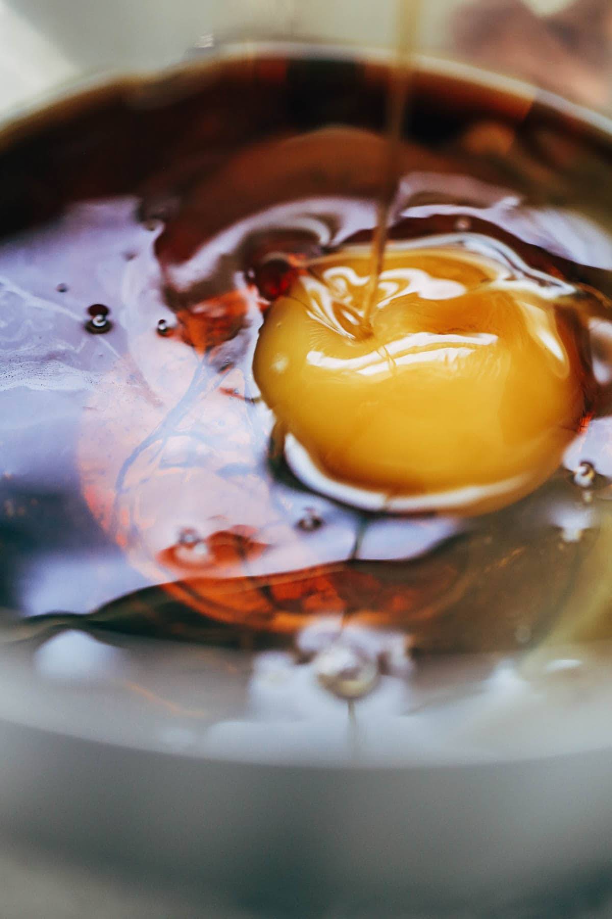 Pumpkin Bites with Maple Glaze are a MUST for pumpkin lovers! made with easy ingredients like oats, pumpkin, maple syrup, and olive oil. | pinchofyum.com